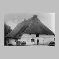 022-0570 Das Wohnhaus von Bauer Hein bis ca. 1917.jpg